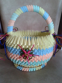 Medium basket, nice one, face view