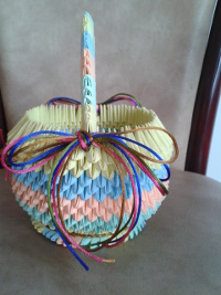 Medium basket, side view