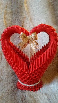 Heart for dried flowers, or whatever you want