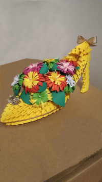 3D origami, nice shoe with dried flowers
